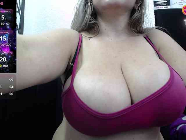 big-tits-horny webcam
