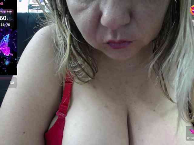 big-tits-horny webcam