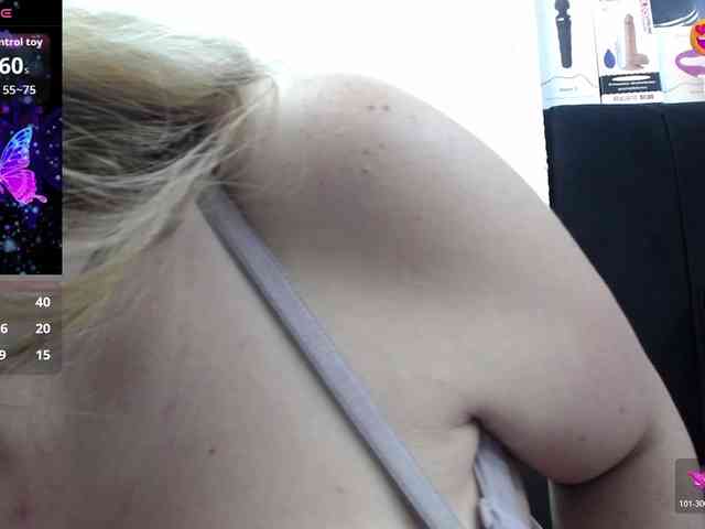 big-tits-horny webcam