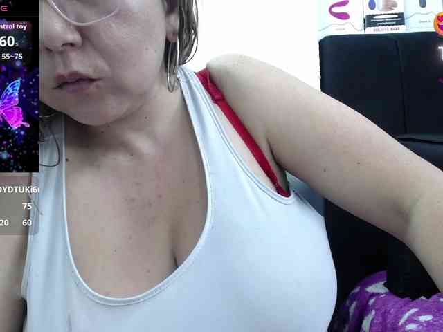 big-tits-horny webcam