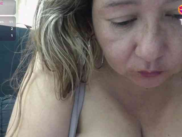 big-tits-horny webcam
