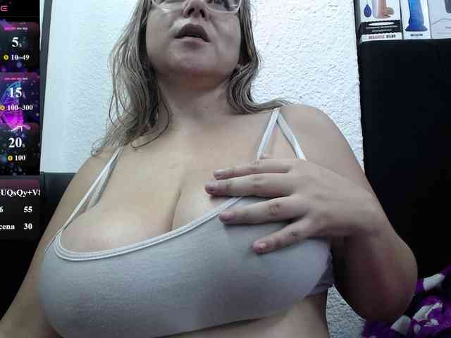 big-tits-horny webcam