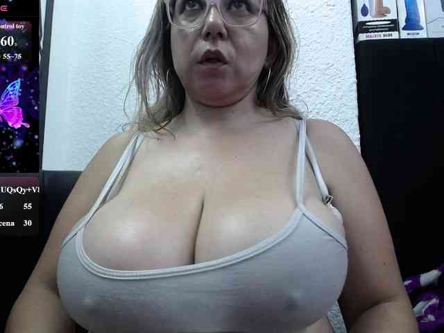 big-tits-horny webcam