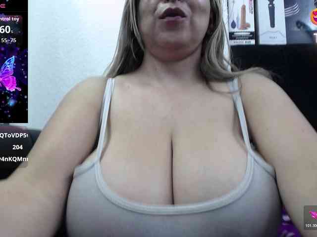 big-tits-horny webcam