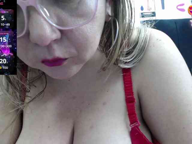 big-tits-horny webcam