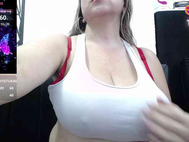 big-tits-horny webcam