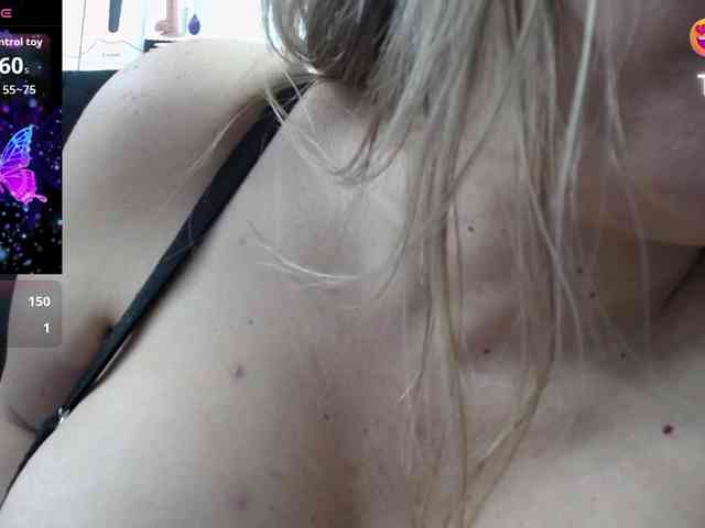 big-tits-horny webcam