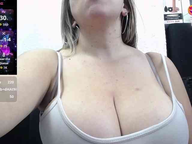 big-tits-horny webcam