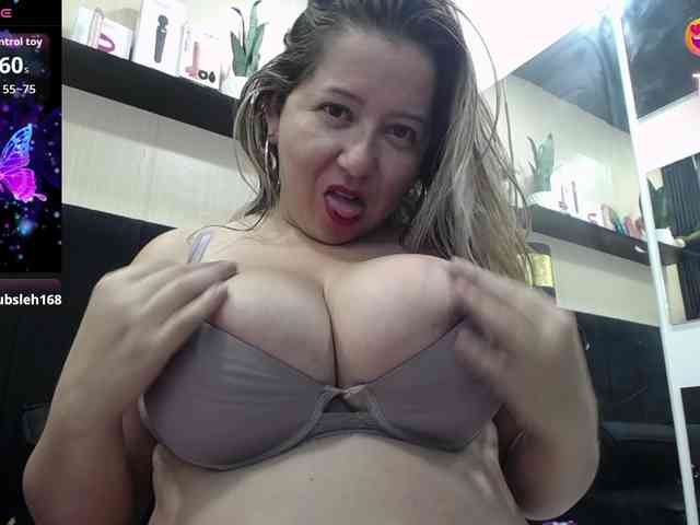 big-tits-horny webcam