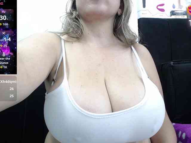 big-tits-horny webcam