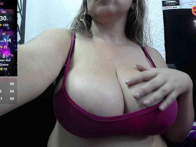 big-tits-horny webcam