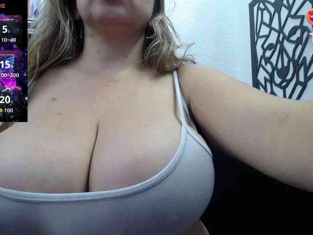 big-tits-horny webcam