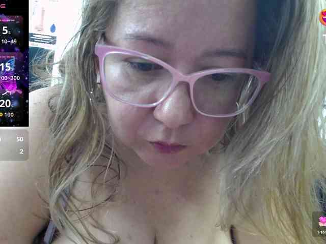big-tits-horny webcam