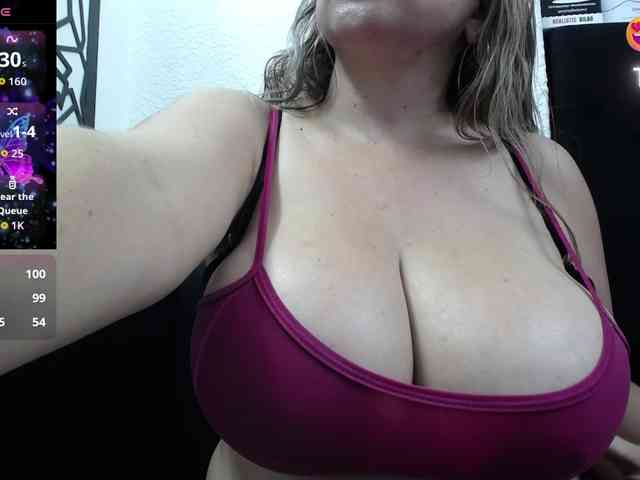 big-tits-horny webcam