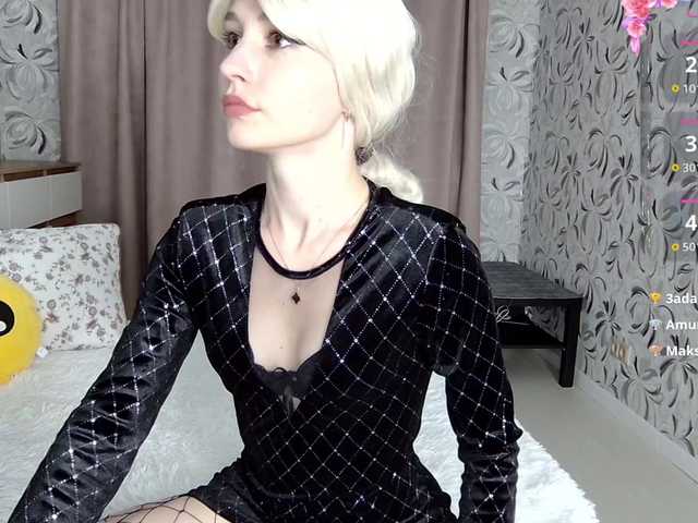 MillaLunaStiy live cam on BongaCams