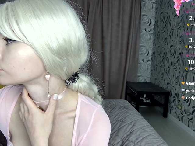 MillaLunaStiy live cam on BongaCams