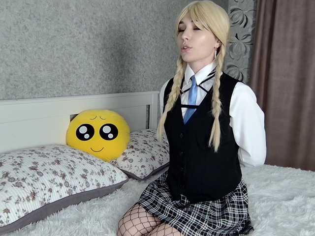 MillaLunaStiy live cam on BongaCams