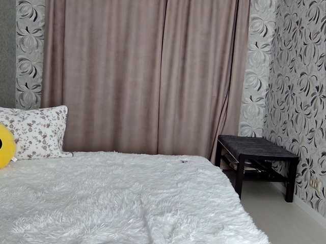 MillaLunaStiy live webcam show