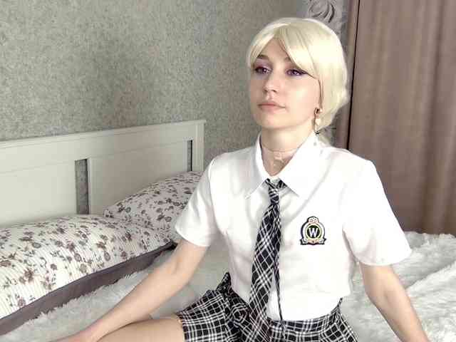 MillaLunaStiy webcam