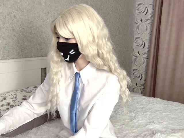 MillaLunaStiy webcam