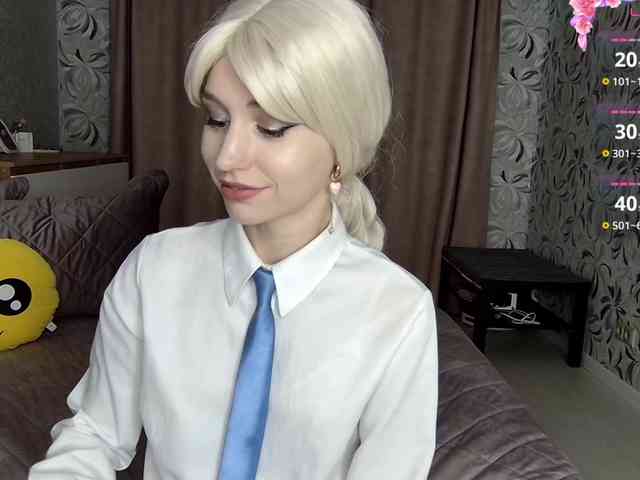 MillaLunaStiy webcam