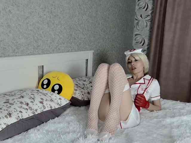 Model: MillaLunaStiy