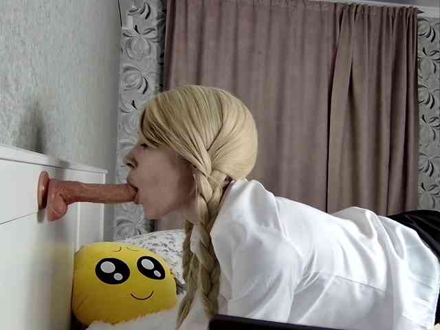 MillaLunaStiy webcam