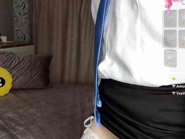 MillaLunaStiy webcam