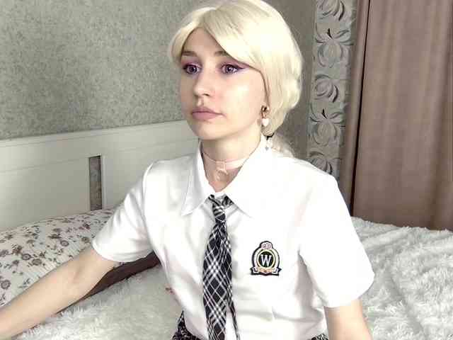 Модель: MillaLunaStiy