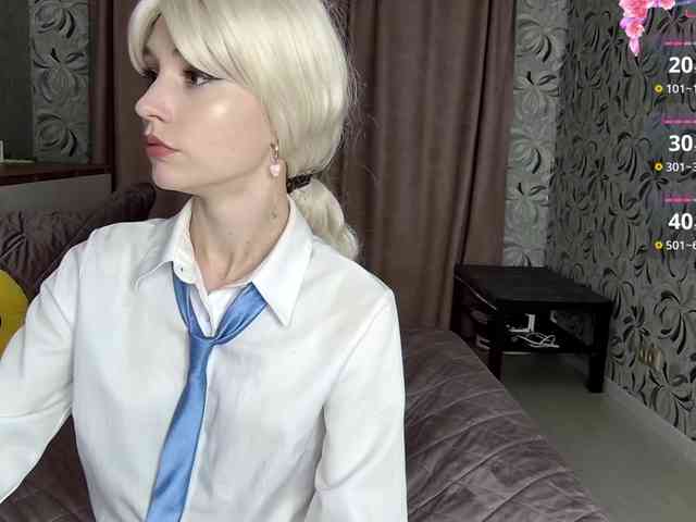 MillaLunaStiy webcam