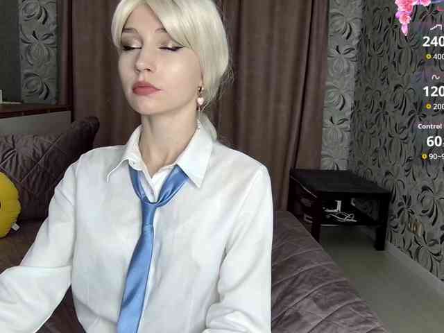 MillaLunaStiy webcam