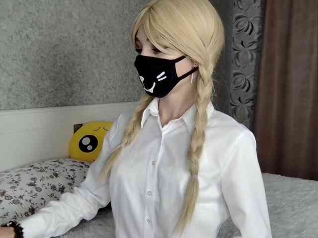 MillaLunaStiy webcam