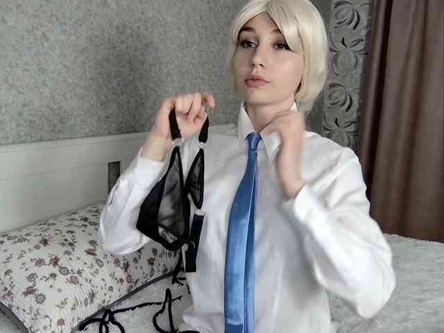 Model: MillaLunaStiy
