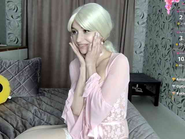 MillaLunaStiy webcam