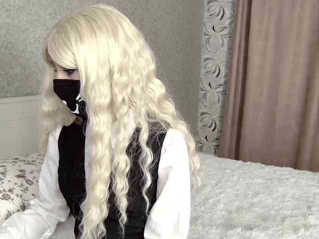 MillaLunaStiy webcam