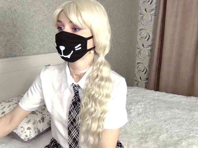 MillaLunaStiy webcam