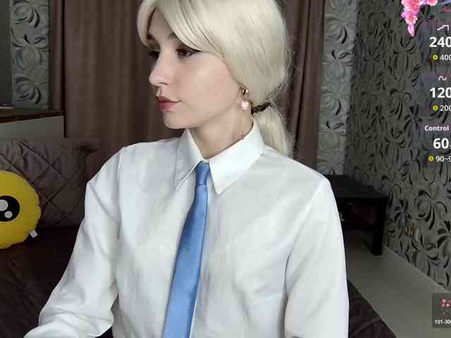 Model: MillaLunaStiy