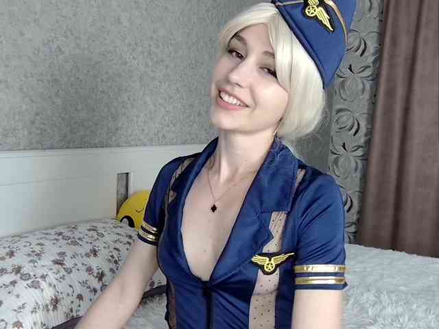 MillaLunaStiy webcam