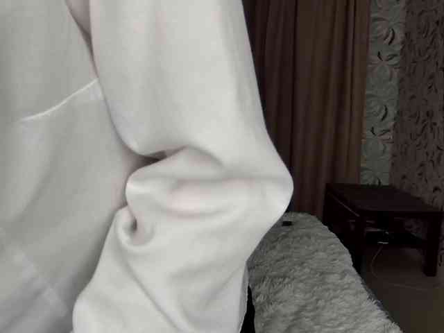 MillaLunaStiy webcam