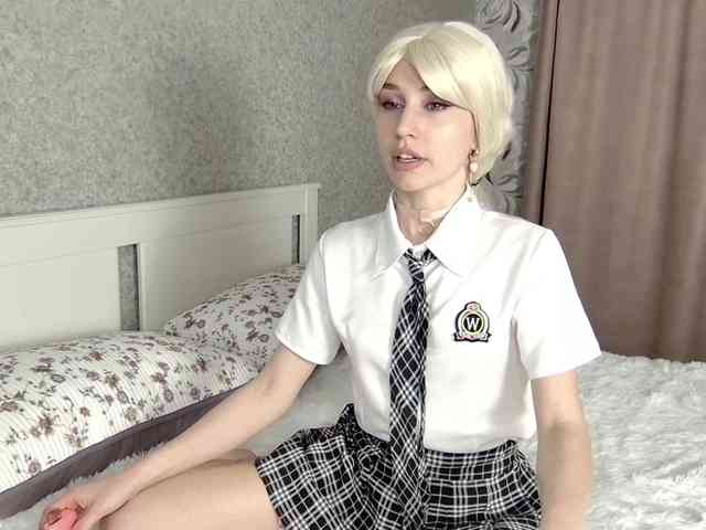 Модель: MillaLunaStiy