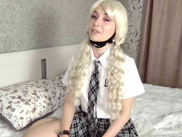 MillaLunaStiy webcam