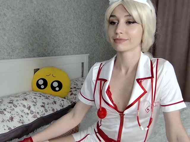 MillaLunaStiy webcam