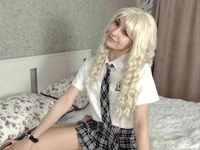 MillaLunaStiy webcam