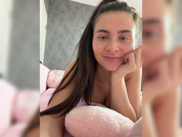 TinaTingle's BongaCams show and profile