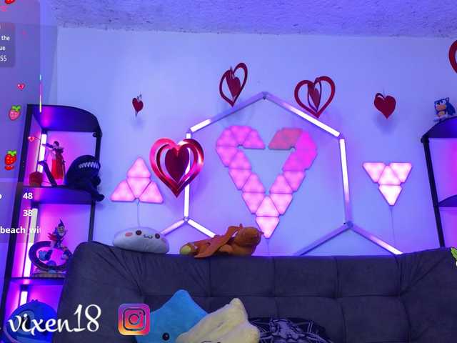 littlevixen live cam on BongaCams