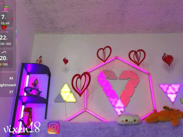 littlevixen live cam on BongaCams