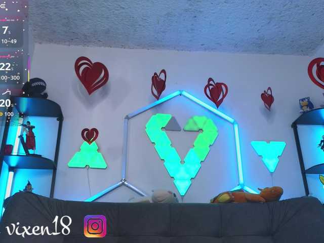 littlevixen live cam on BongaCams