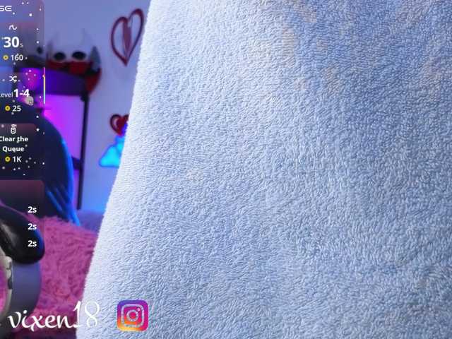littlevixen live cam on BongaCams