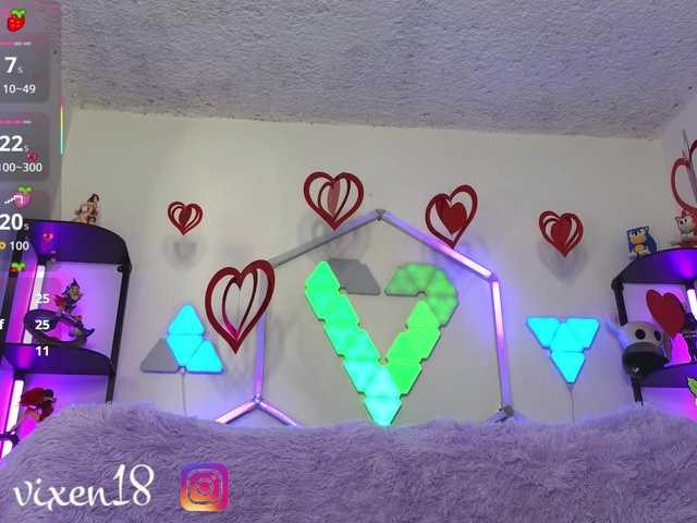 littlevixen live cam on BongaCams