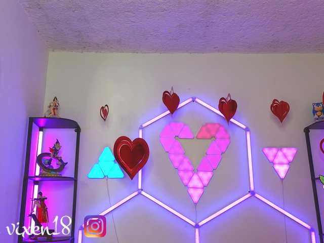 littlevixen Live Cam on BongaCams